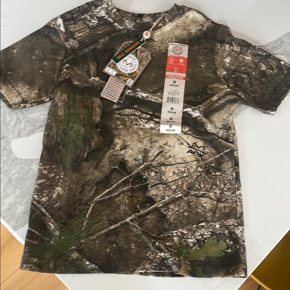 Realtree camo kids tee, size M (8). 
NWT